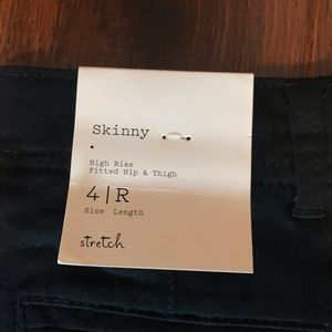 Black skinny stretch pant